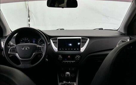 Hyundai Solaris II рестайлинг, 2019 год, 1 061 000 рублей, 13 фотография