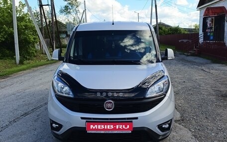 Fiat Doblo II рестайлинг, 2019 год, 1 550 000 рублей, 1 фотография