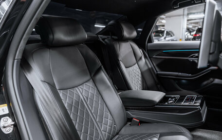 Audi S8, 2024 год, 14 000 000 рублей, 18 фотография