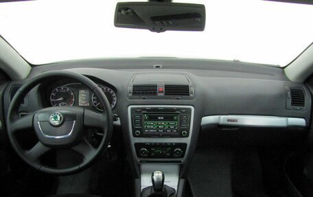 Skoda Octavia, 2010 год, 899 000 рублей, 14 фотография