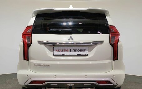 Mitsubishi Montero Sport, 2023 год, 3 900 000 рублей, 6 фотография
