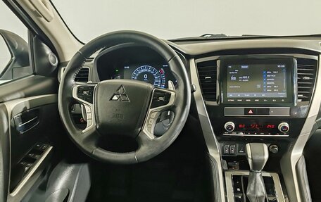 Mitsubishi Montero Sport, 2023 год, 3 900 000 рублей, 11 фотография