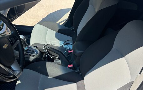 Chevrolet Cruze II, 2014 год, 900 000 рублей, 10 фотография