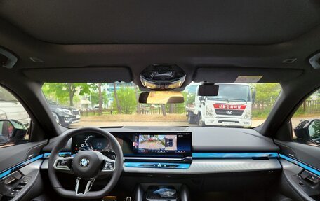 BMW 5 серия, 2025 год, 6 150 000 рублей, 10 фотография
