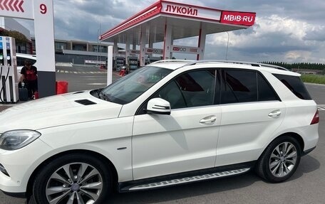 Mercedes-Benz M-Класс, 2012 год, 3 000 000 рублей, 2 фотография