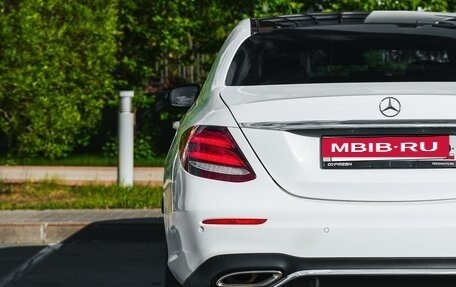 Mercedes-Benz E-Класс, 2016 год, 3 050 000 рублей, 10 фотография