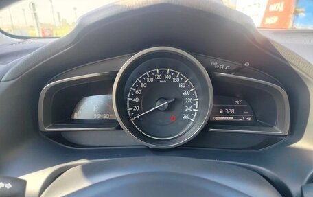 Mazda 3, 2018 год, 2 000 000 рублей, 12 фотография