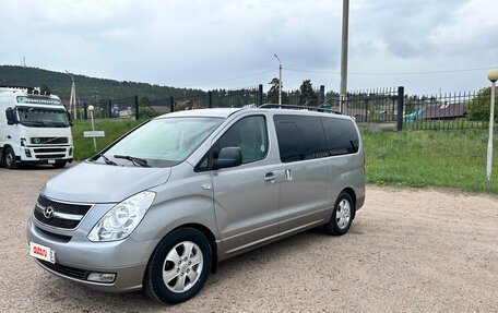 Hyundai Grand Starex Grand Starex I рестайлинг 2, 2012 год, 1 600 000 рублей, 3 фотография