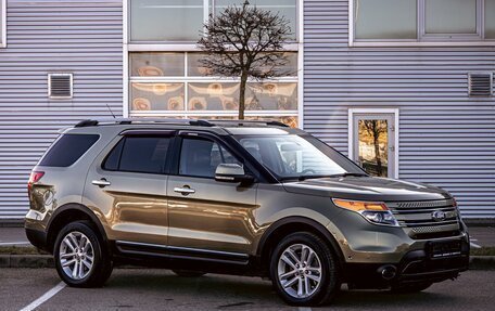 Ford Explorer VI, 2013 год, 1 355 000 рублей, 3 фотография