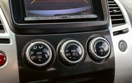 Mitsubishi Pajero Sport II рестайлинг, 2015 год, 1 595 000 рублей, 16 фотография