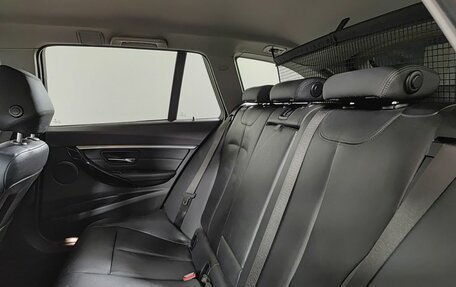 BMW 3 серия, 2018 год, 2 300 000 рублей, 15 фотография