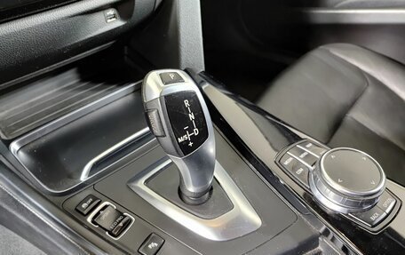 BMW 3 серия, 2018 год, 2 300 000 рублей, 24 фотография