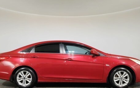 Hyundai Sonata VI, 2010 год, 850 000 рублей, 4 фотография