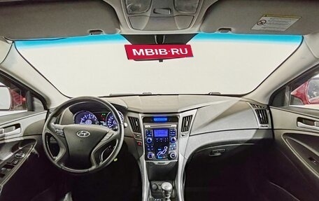 Hyundai Sonata VI, 2010 год, 850 000 рублей, 10 фотография