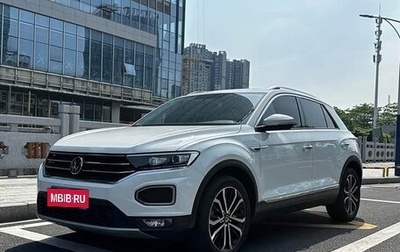 Volkswagen T-Roc I, 2022 год, 1 800 000 рублей, 1 фотография