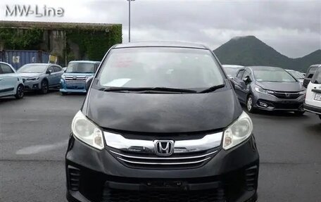 Honda Freed I, 2015 год, 741 500 рублей, 1 фотография