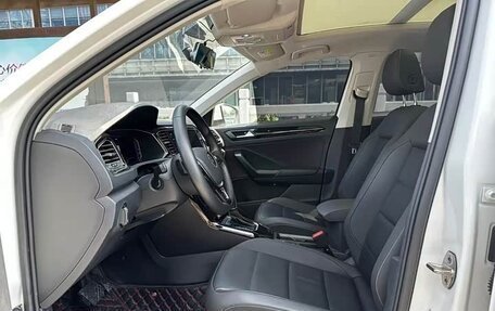 Volkswagen T-Roc I, 2022 год, 1 800 000 рублей, 7 фотография