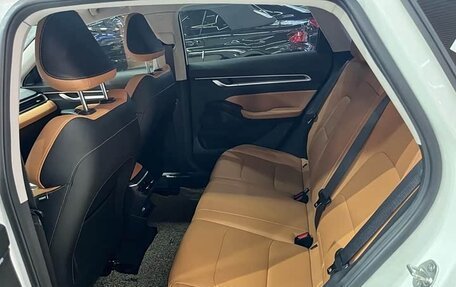Geely Emgrand, 2023 год, 1 126 000 рублей, 13 фотография