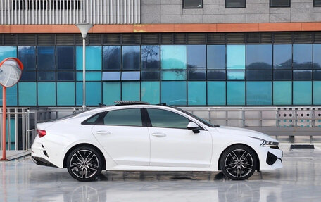 KIA K5, 2023 год, 2 340 000 рублей, 17 фотография