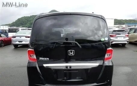 Honda Freed I, 2015 год, 741 500 рублей, 4 фотография