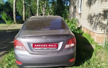 Hyundai Solaris II рестайлинг, 2012 год, 580 000 рублей, 4 фотография