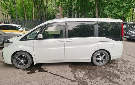 Honda Stepwgn IV, 2015 год, 1 400 000 рублей, 2 фотография
