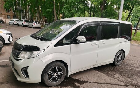 Honda Stepwgn IV, 2015 год, 1 400 000 рублей, 3 фотография