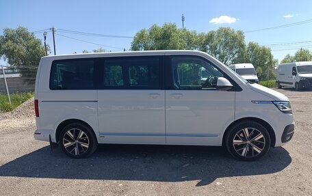 Volkswagen Multivan T6 рестайлинг, 2022 год, 7 980 000 рублей, 4 фотография