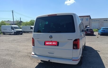 Volkswagen Multivan T6 рестайлинг, 2022 год, 7 980 000 рублей, 5 фотография