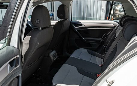 Volkswagen Golf VII, 2017 год, 1 597 000 рублей, 11 фотография