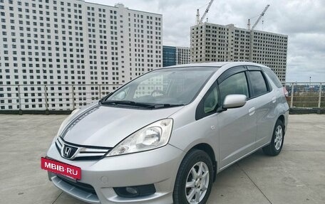 Honda Fit Shuttle I рестайлинг, 2012 год, 830 000 рублей, 2 фотография