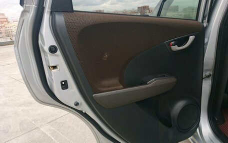 Honda Fit Shuttle I рестайлинг, 2012 год, 830 000 рублей, 25 фотография