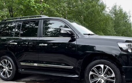 Toyota Land Cruiser 200, 2019 год, 8 500 000 рублей, 4 фотография