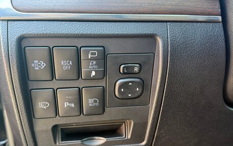 Toyota Land Cruiser 200, 2019 год, 8 500 000 рублей, 9 фотография