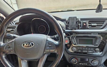 KIA Rio III рестайлинг, 2013 год, 300 000 рублей, 2 фотография