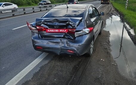 KIA Rio III рестайлинг, 2013 год, 300 000 рублей, 3 фотография
