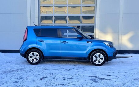 KIA Soul II рестайлинг, 2018 год, 1 529 000 рублей, 6 фотография