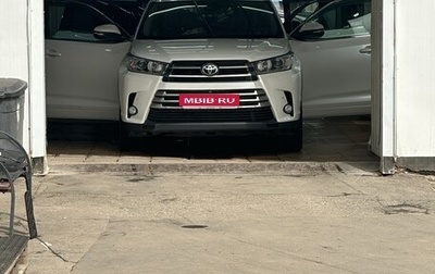 Toyota Highlander III, 2017 год, 3 849 000 рублей, 1 фотография