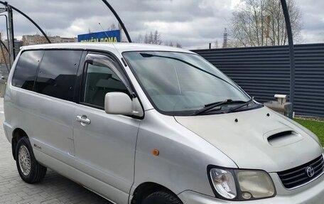 Toyota Lite Ace IV, 2001 год, 250 000 рублей, 1 фотография