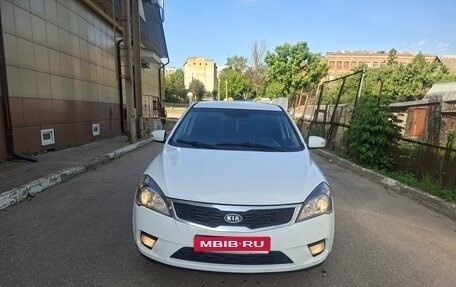 KIA cee'd I рестайлинг, 2011 год, 599 000 рублей, 1 фотография