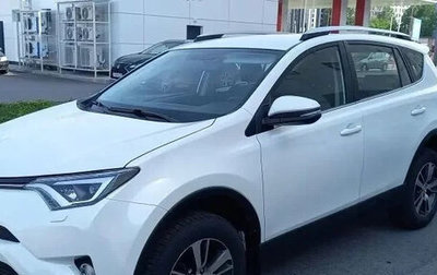 Toyota RAV4, 2018 год, 2 300 000 рублей, 1 фотография