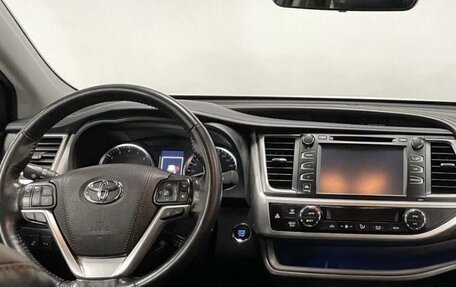 Toyota Highlander III, 2017 год, 3 849 000 рублей, 7 фотография