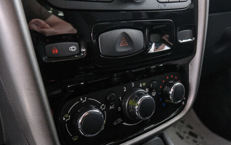 Renault Duster I рестайлинг, 2014 год, 899 000 рублей, 17 фотография