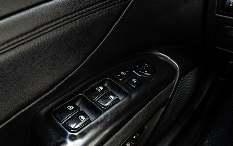 Hyundai Sonata VI, 2006 год, 740 000 рублей, 19 фотография