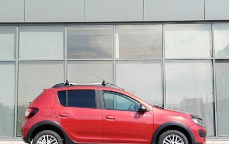 Renault Sandero II рестайлинг, 2014 год, 595 000 рублей, 3 фотография