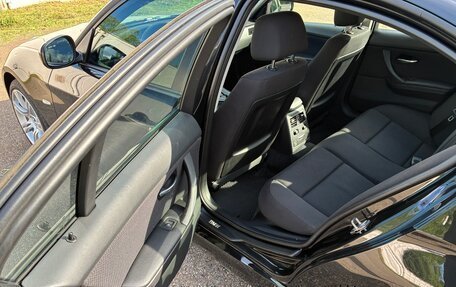 BMW 3 серия, 2010 год, 1 200 000 рублей, 14 фотография