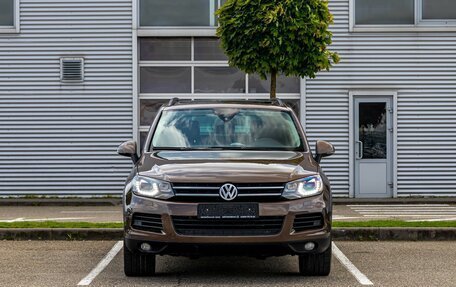 Volkswagen Touareg III, 2014 год, 2 075 000 рублей, 2 фотография