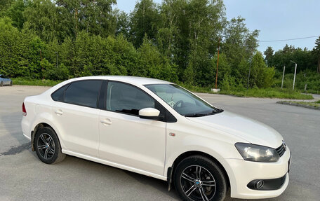 Volkswagen Polo VI (EU Market), 2013 год, 780 000 рублей, 2 фотография
