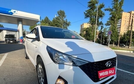 Hyundai Solaris II рестайлинг, 2022 год, 1 400 000 рублей, 3 фотография