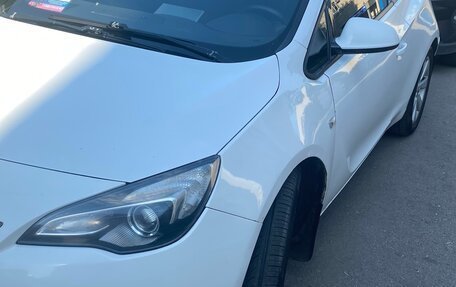 Opel Astra J, 2012 год, 620 000 рублей, 2 фотография